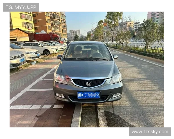 07年本田思迪，1.5地球梦发动机，一手车，价格：7800